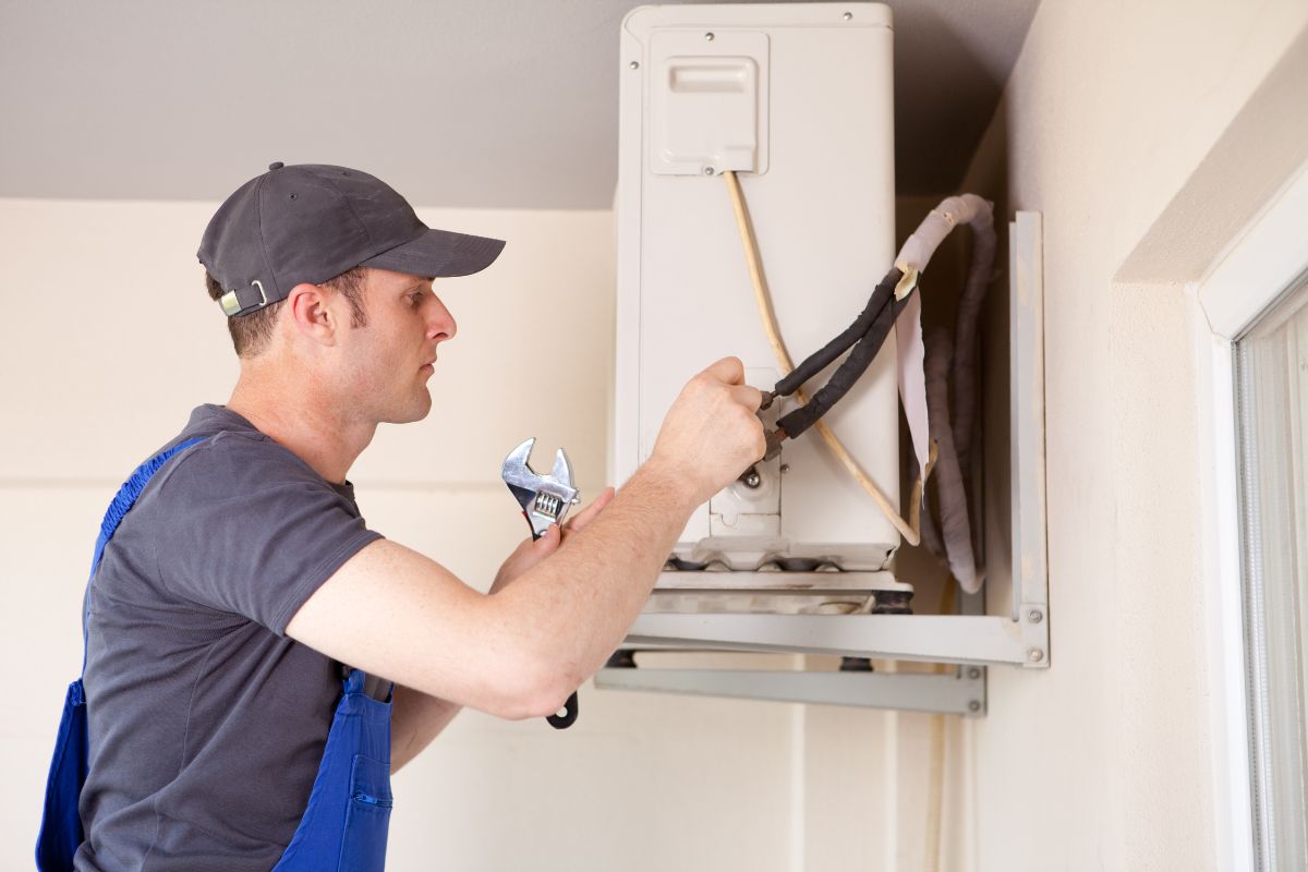 Tips to keep your air conditioner running efficiently year-round